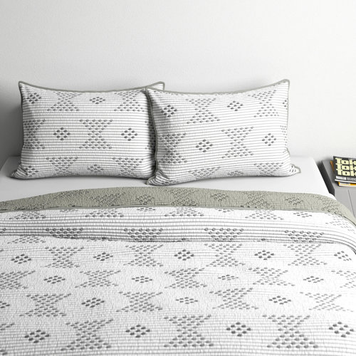 Modern & Contemporary Bedding Sets Up To 60 Off AllModern